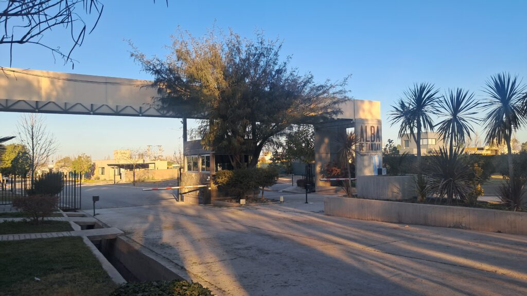 Lote 500 m2 en barrio Alba de Tanqay 4 Lote 500 m2 en barrio Alba de Tanqay - Busco Barrio Privado
