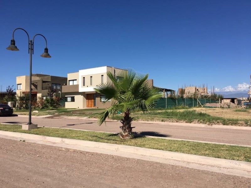 Lote esquina 500 m2 a la venta en El Carrascal 2 Lote esquina 500 m2 a la venta en El Carrascal - Busco Barrio Privado