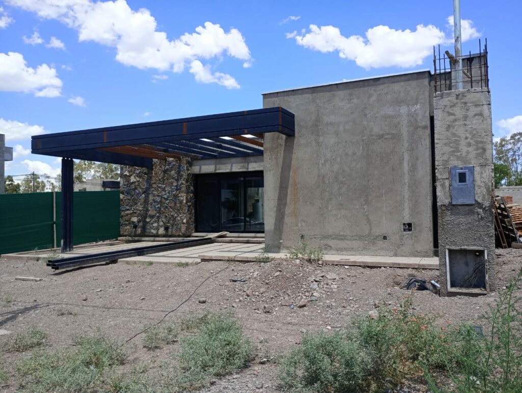 Casa a la venta 2 dormitorios en Las Acacias - Busco Barrio Privado