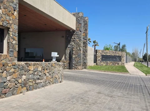 Lote a la venta en Ciro de Vieytes con 380 m2 - Busco Barrio Privado
