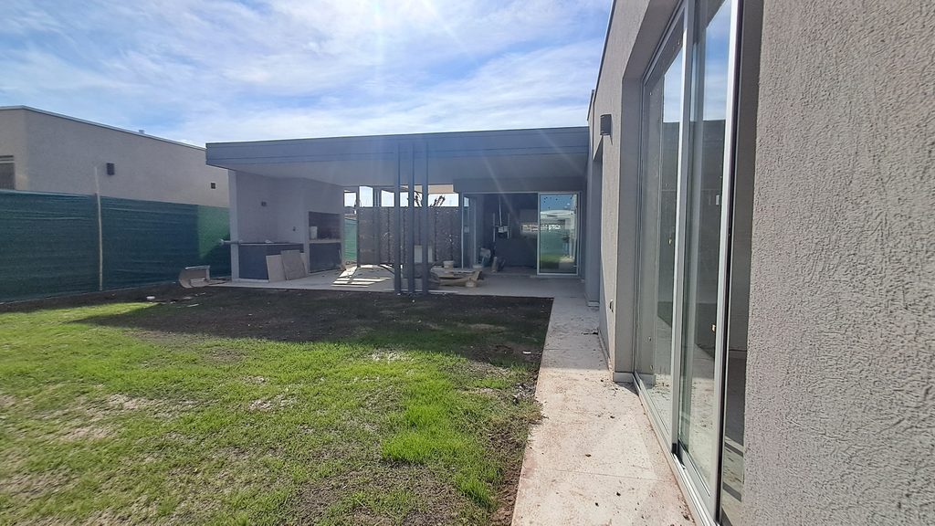 Casa en venta con 3 dormitorios y 3 baños en Gran Boedo 4 Casa en venta con 3 dormitorios y 3 baños en Gran Boedo - Busco Barrio Privado