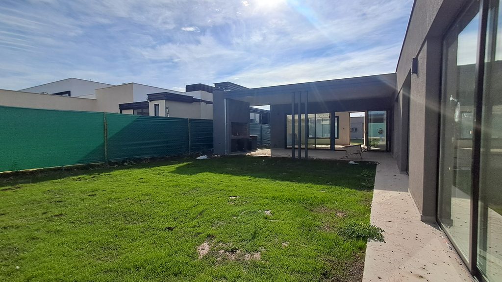 Casa a la venta con 3 dormitorios en Gran Boedo 4 Casa a la venta con 3 dormitorios en Gran Boedo - Busco Barrio Privado