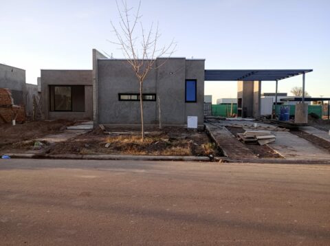 La Luisa - Amplia casa en venta con 220 m2 - Busco Barrio Privado