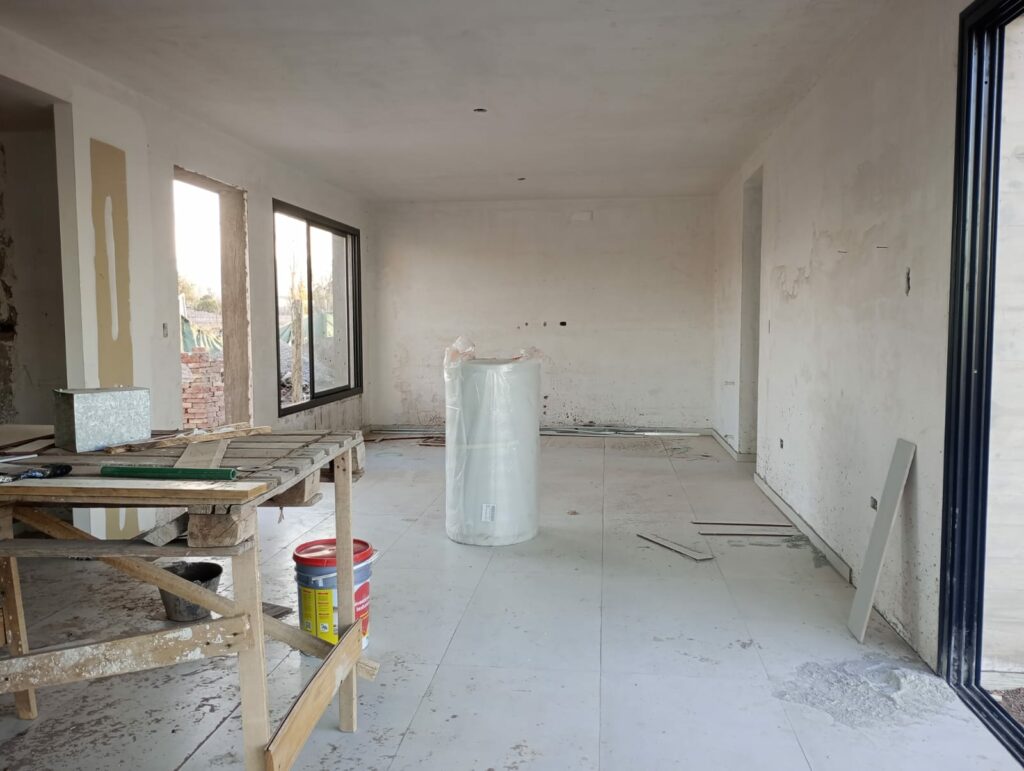 La Luisa - Amplia casa en venta con 220 m2 - Busco Barrio Privado