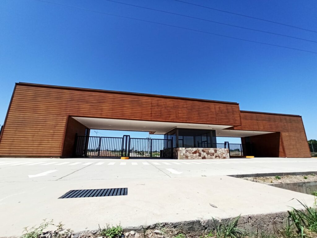 La Quebrada - Se vende lote de 300 m2 en manzana central! - Busco Barrio Privado