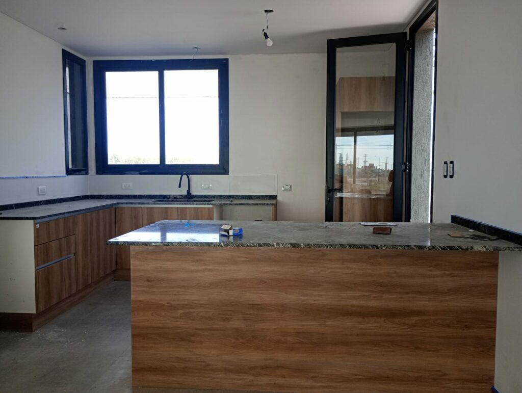 Casa en venta en La Quebrada - A estrenar! - Busco Barrio Privado