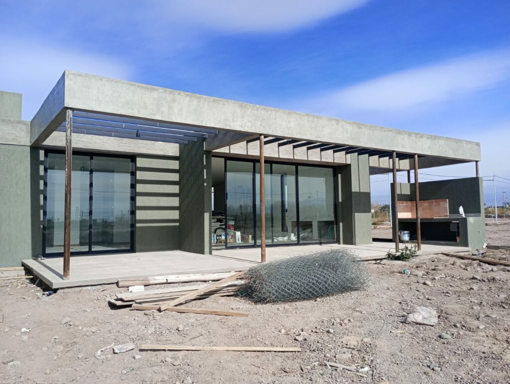 Casa en venta en La Quebrada - A estrenar! - Busco Barrio Privado