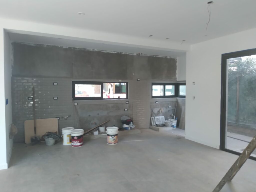 Casa de categoría a la venta en Lar de Drummond, Luján de Cuyo! - Busco Barrio Privado