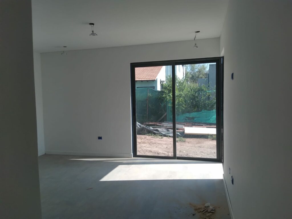 Casa de categoría a la venta en Lar de Drummond, Luján de Cuyo! - Busco Barrio Privado