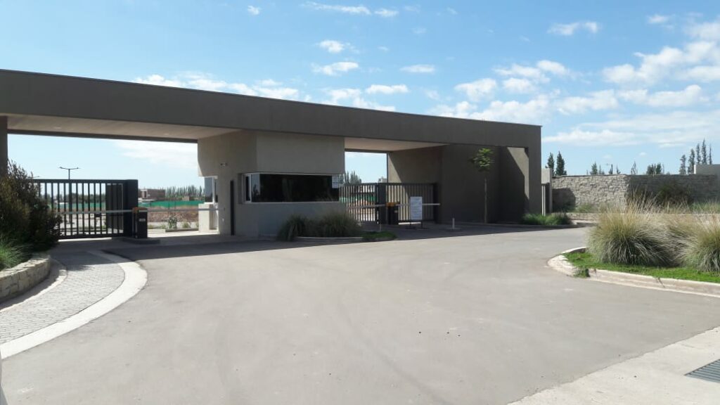 Lote esquina 500 m2 en Lar de Vieytes 2 sobre boulevard! - Busco Barrio Privado