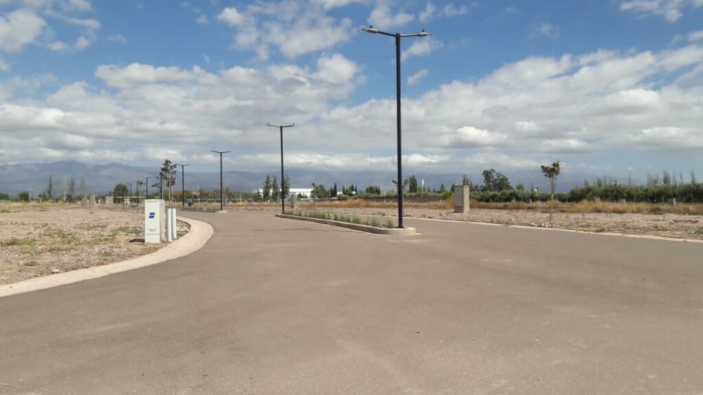 Lote esquina 500 m2 en Lar de Vieytes 2 sobre boulevard! - Busco Barrio Privado