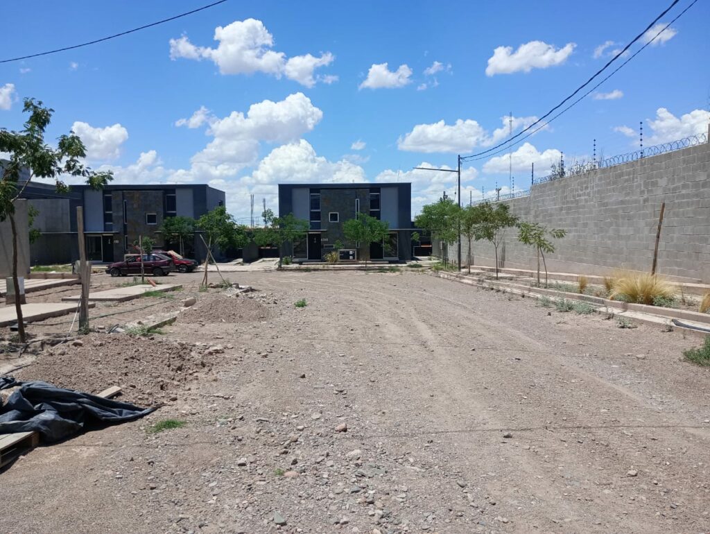 Lotes 300 m2 a la venta en Las Acacias - Busco Barrio Privado