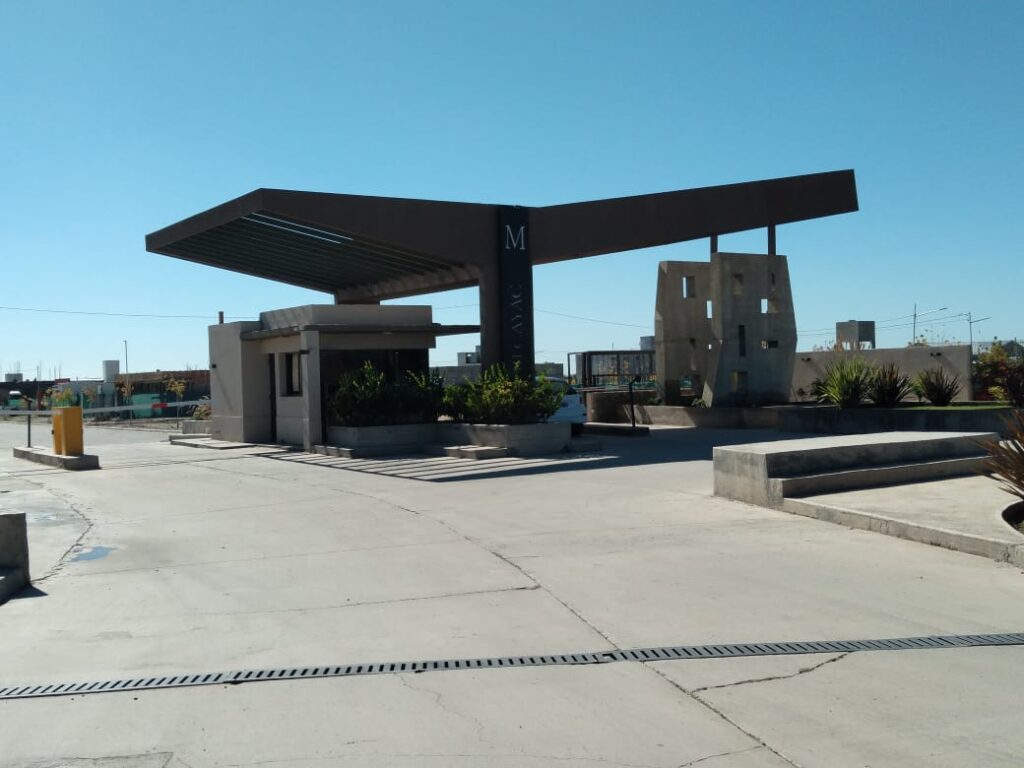 Lote a la venta en Barrio Milcayac - Busco Barrio Privado
