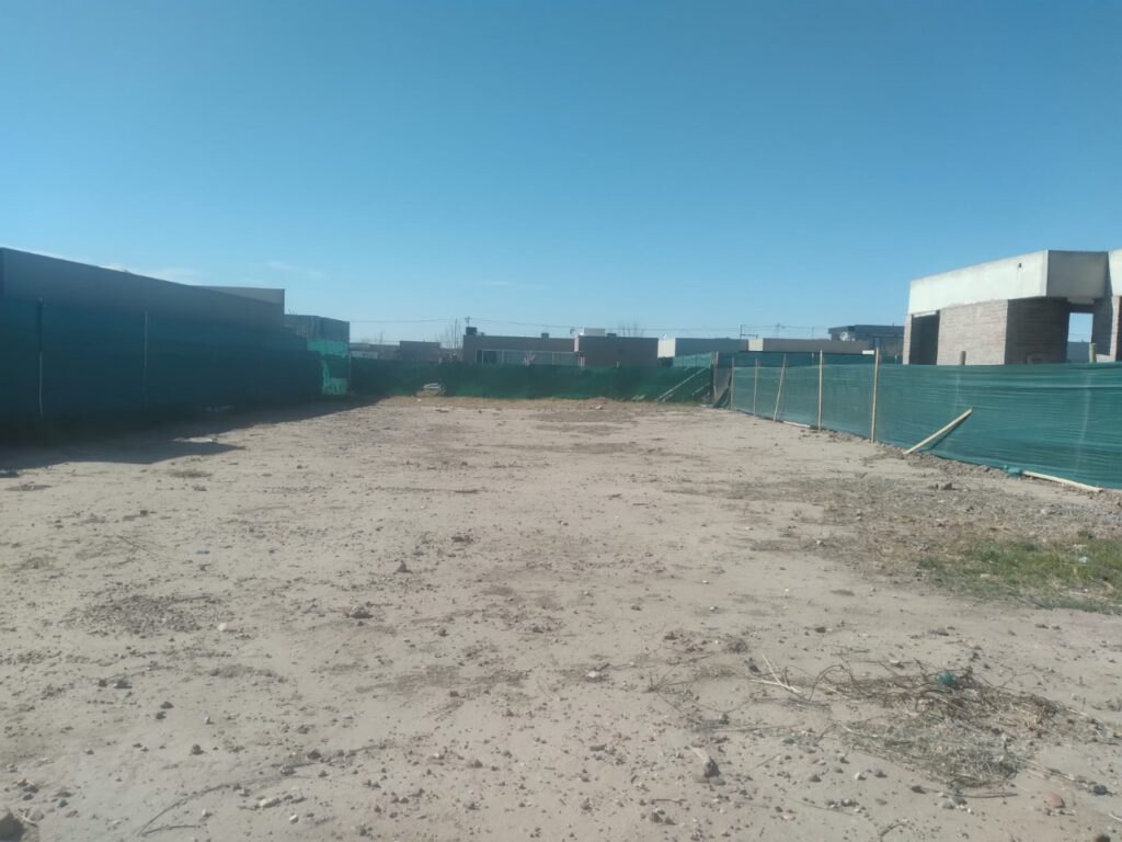 Lote de 680 m2 en Milcayac I con escritura - Busco Barrio Privado
