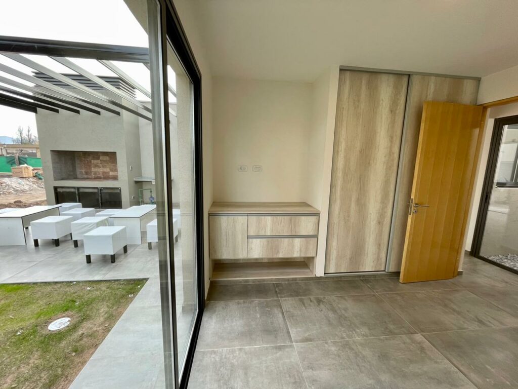 Casa a estrenar en Portillo de Terrada - Busco Barrio Privado
